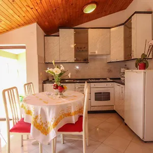 Sonja Apartman